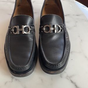 Mens Ferragamo loafers size 7 D used
